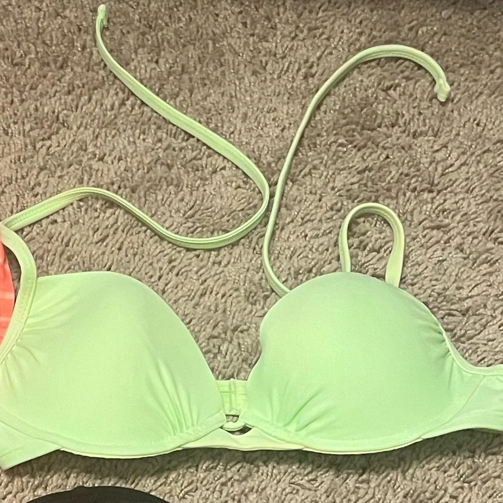 Bikini top! - Picture 1 of 1
